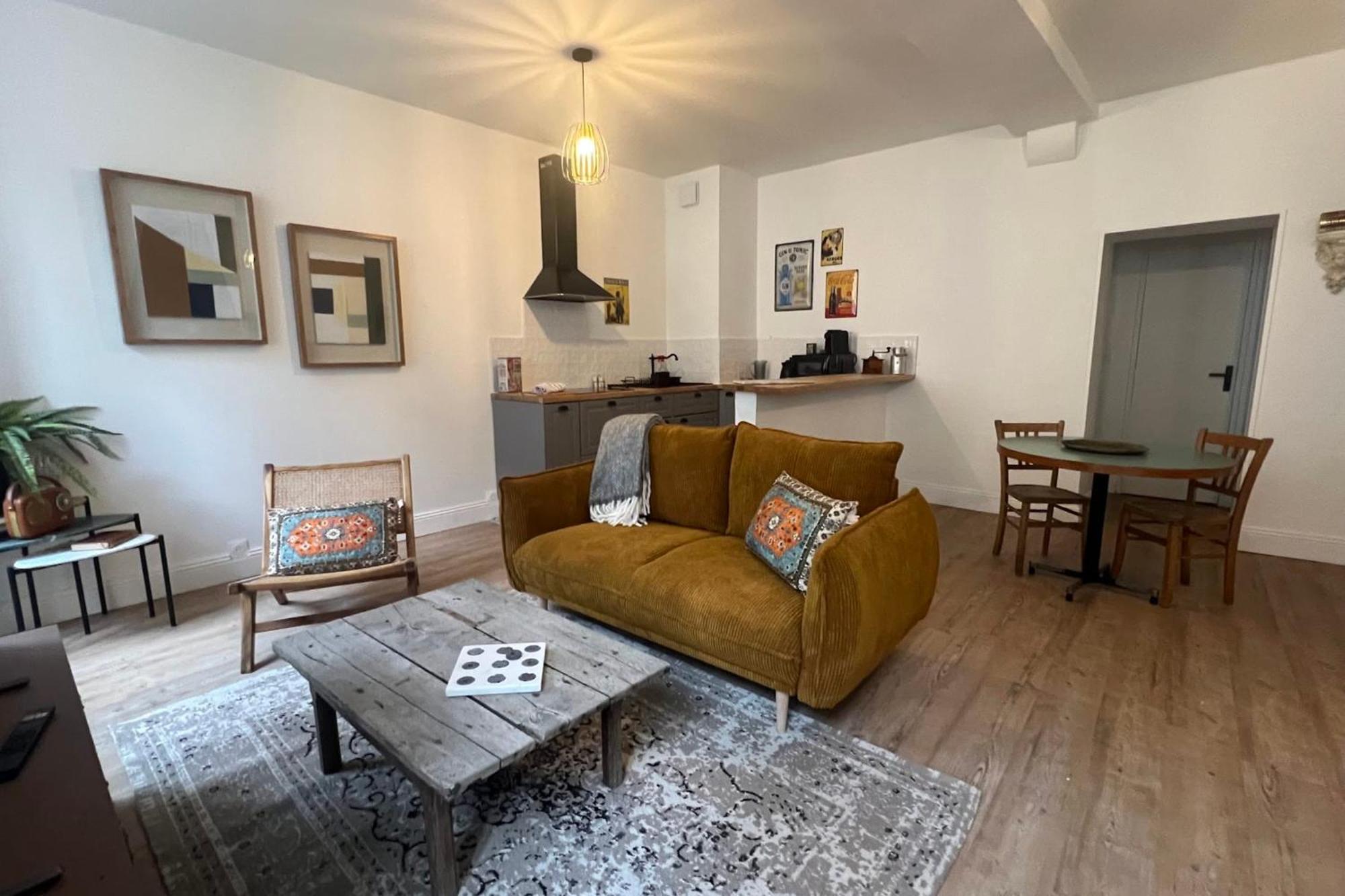 Appartement La Caresse De L'Amarante Mortagne-au-Perche Kültér fotó